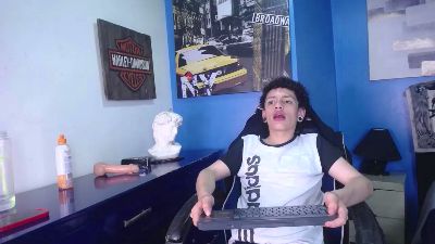 Axel_rousex live from United States
