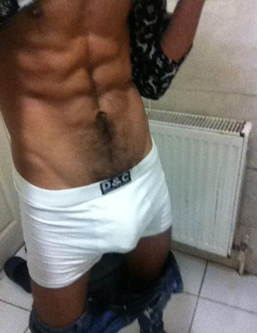BoyFort_hot live from France