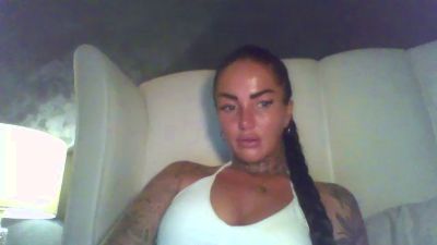 Chelseagracexx live from United Kingdom