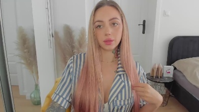 Coralie_Classy live from Germany