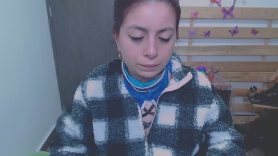 Danna_zv live from Colombia
