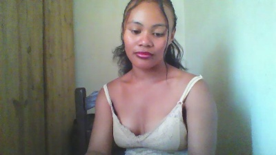 Dillianah2625 live from France