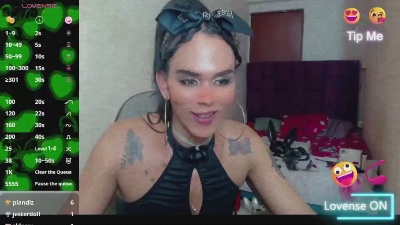 Emma_Queen live from Colombia