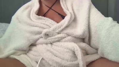 FlirtyFraya live from United Kingdom