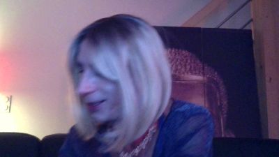 Gabrielle2569 live from France