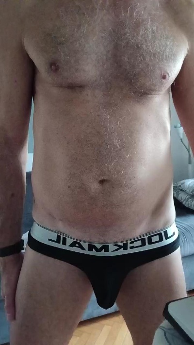 ItalSilverDaddy live from Italy