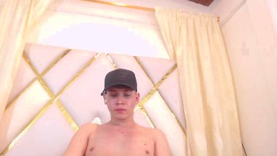 JonathanMoreau live from Colombia