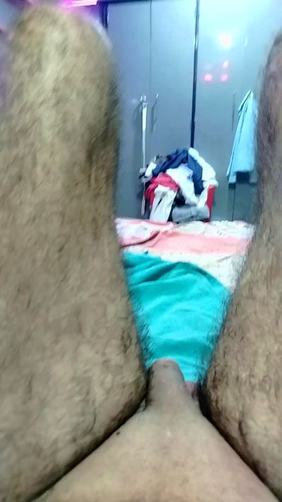 Kadoo105 live from United Kingdom