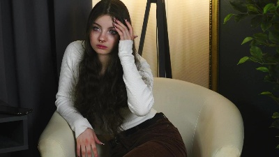 LilyMatias live from France
