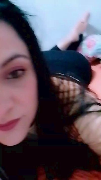 Lola9490 live from Argentina