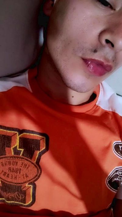 Lucasn87 live from Argentina