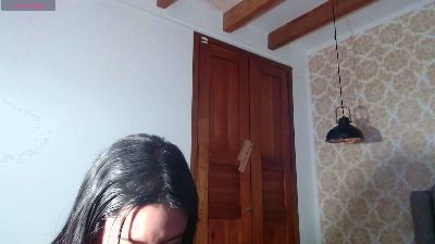 Megara_25 live from United States