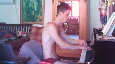 PianoTobe live from Germany