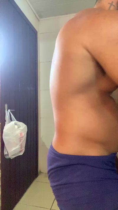 Romaninhoo live from Brazil