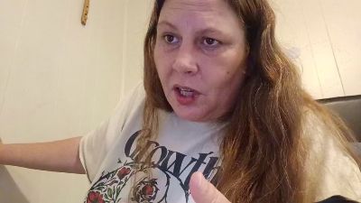 Shyredhead26 live from United States