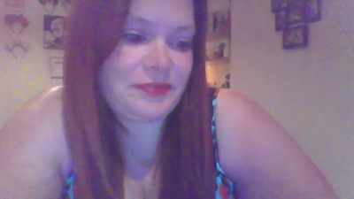 Sweet_82 live from United Kingdom