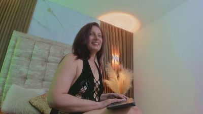 ada_mclaine live from United States