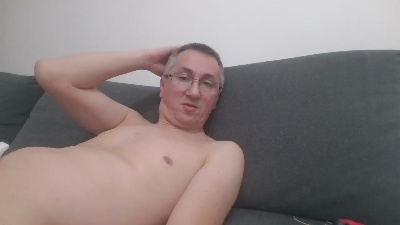 clau079 live from Romania