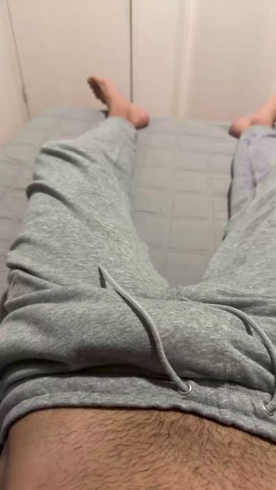 dot_feet live from Brazil