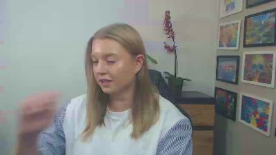 erica_forever live from United Kingdom