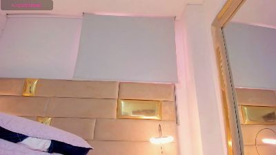 jade_colliins live from Colombia