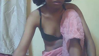 maylis24 live from Madagascar