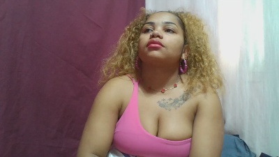 monicasexy42 live from Madagascar