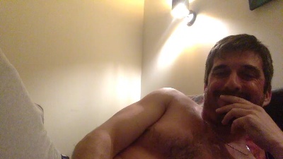 moumout1000 live from France