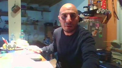 petiso37 live from Argentina