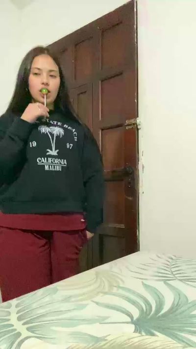 sasha448 live from Argentina