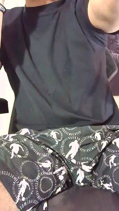uncutcockitaly live from Italy