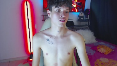 yimbersonpeter live from Colombia